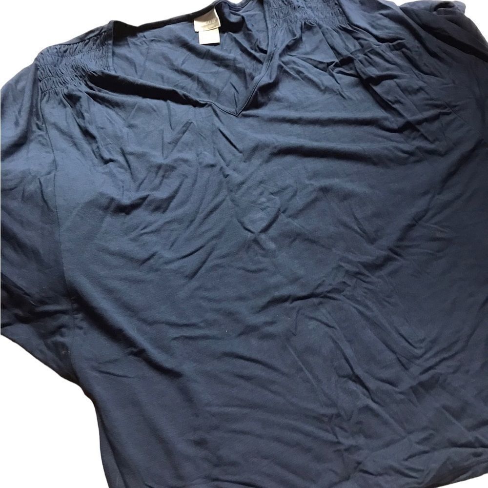 Chicos navy top size 2 new with tags excellent top awesome  deal